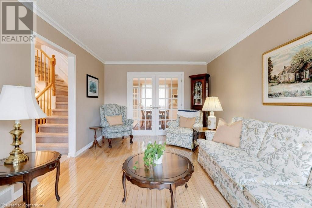 2251 Mansfield Drive, Burlington, Ontario  L7P 3J3 - Photo 9 - 40743249