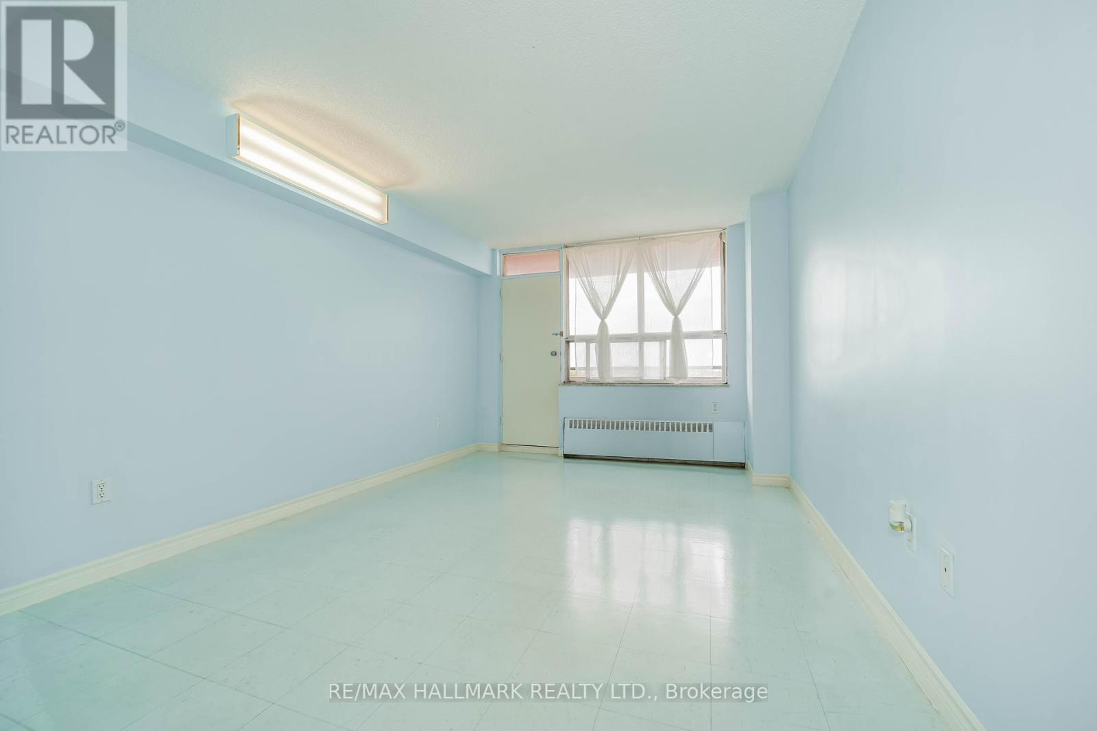 411 - 50 Lotherton Pathway, Toronto, Ontario  M6B 2G7 - Photo 7 - W12246294
