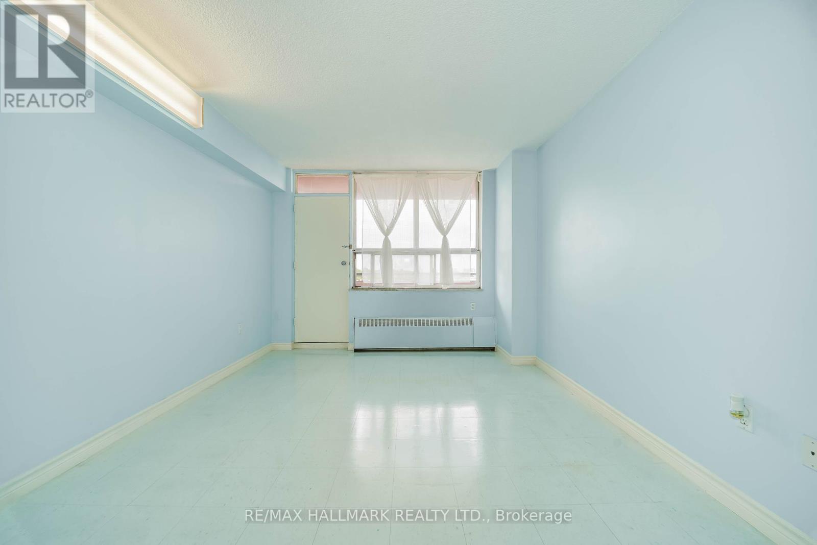 411 - 50 Lotherton Pathway, Toronto, Ontario  M6B 2G7 - Photo 9 - W12246294
