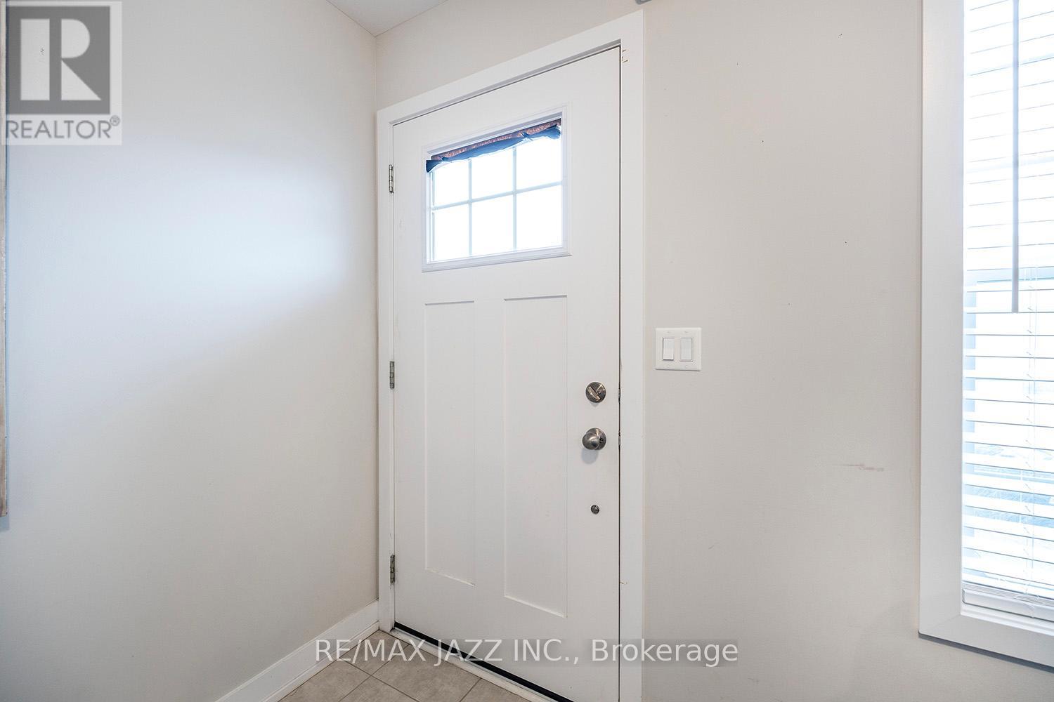 Property at 407 - 460 LONSBERRY DRIVE image 4