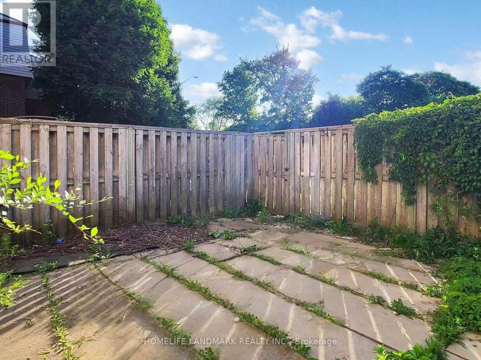 138 - 3175 Kirwin Avenue, Mississauga, Ontario  L5A 3M4 - Photo 32 - W12225406