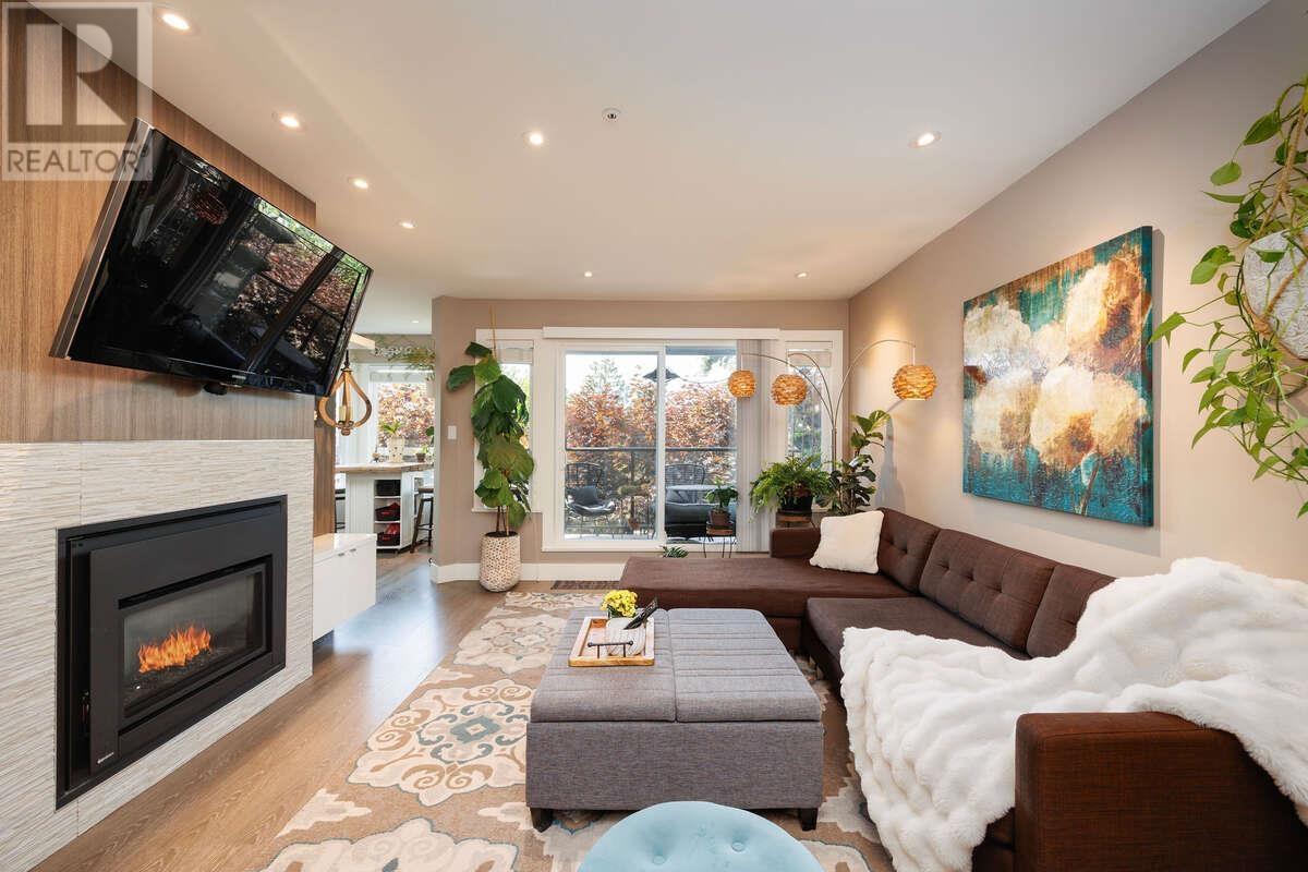 Listing Picture 7 of 36 : 202 2250 SE MARINE DRIVE, Vancouver / 溫哥華 - 魯藝地產 Yvonne Lu Group - MLS Medallion Club Member