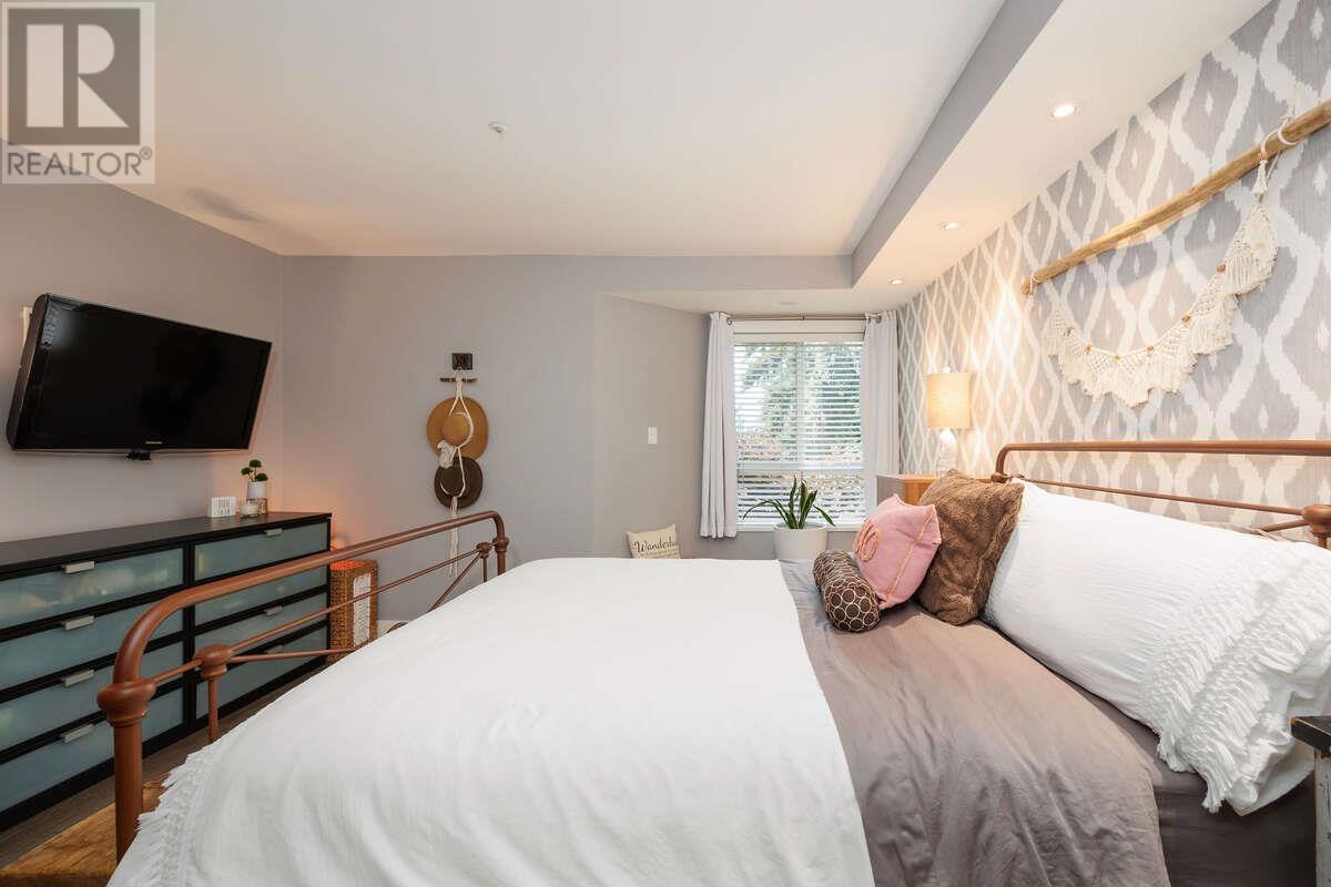 Listing Picture 11 of 36 : 202 2250 SE MARINE DRIVE, Vancouver / 溫哥華 - 魯藝地產 Yvonne Lu Group - MLS Medallion Club Member