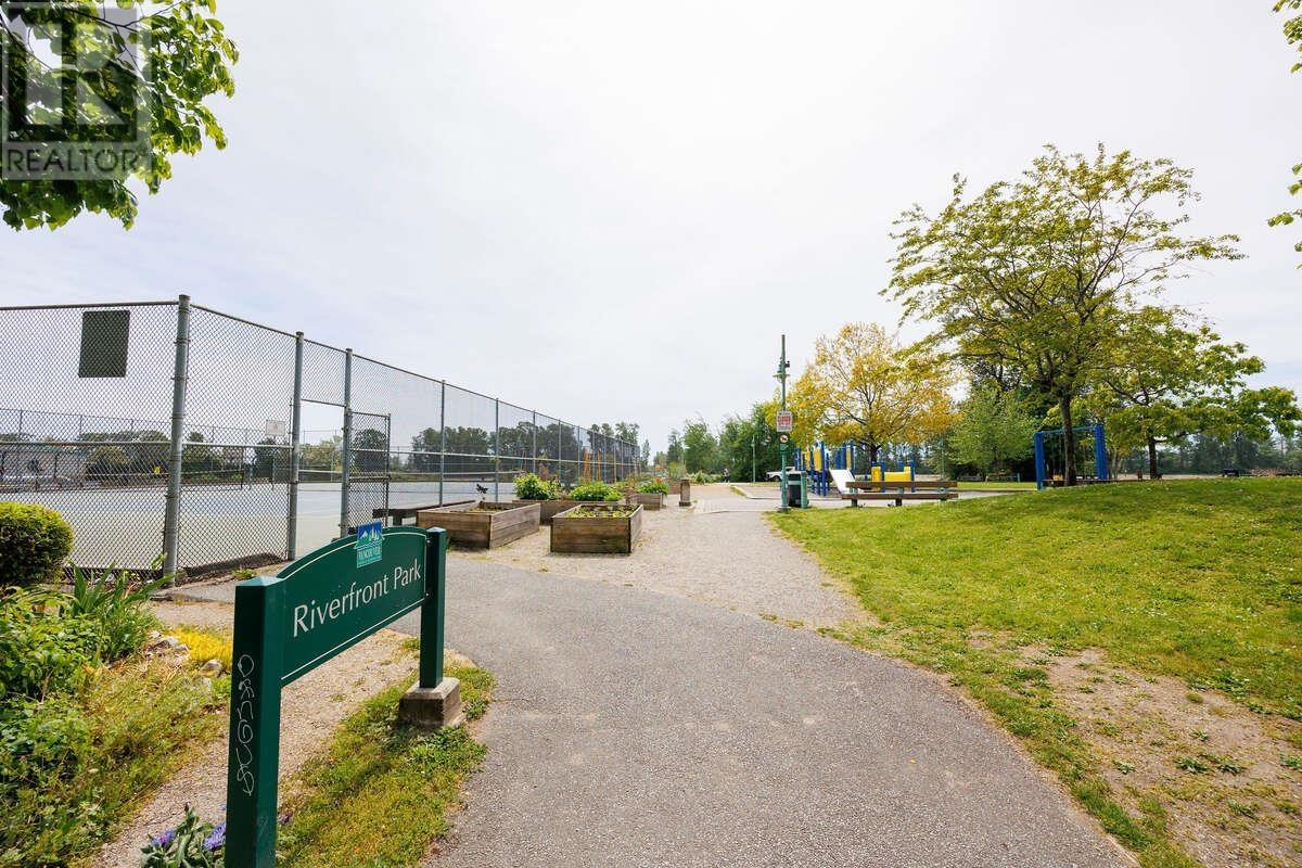 Listing Picture 34 of 36 : 202 2250 SE MARINE DRIVE, Vancouver / 溫哥華 - 魯藝地產 Yvonne Lu Group - MLS Medallion Club Member
