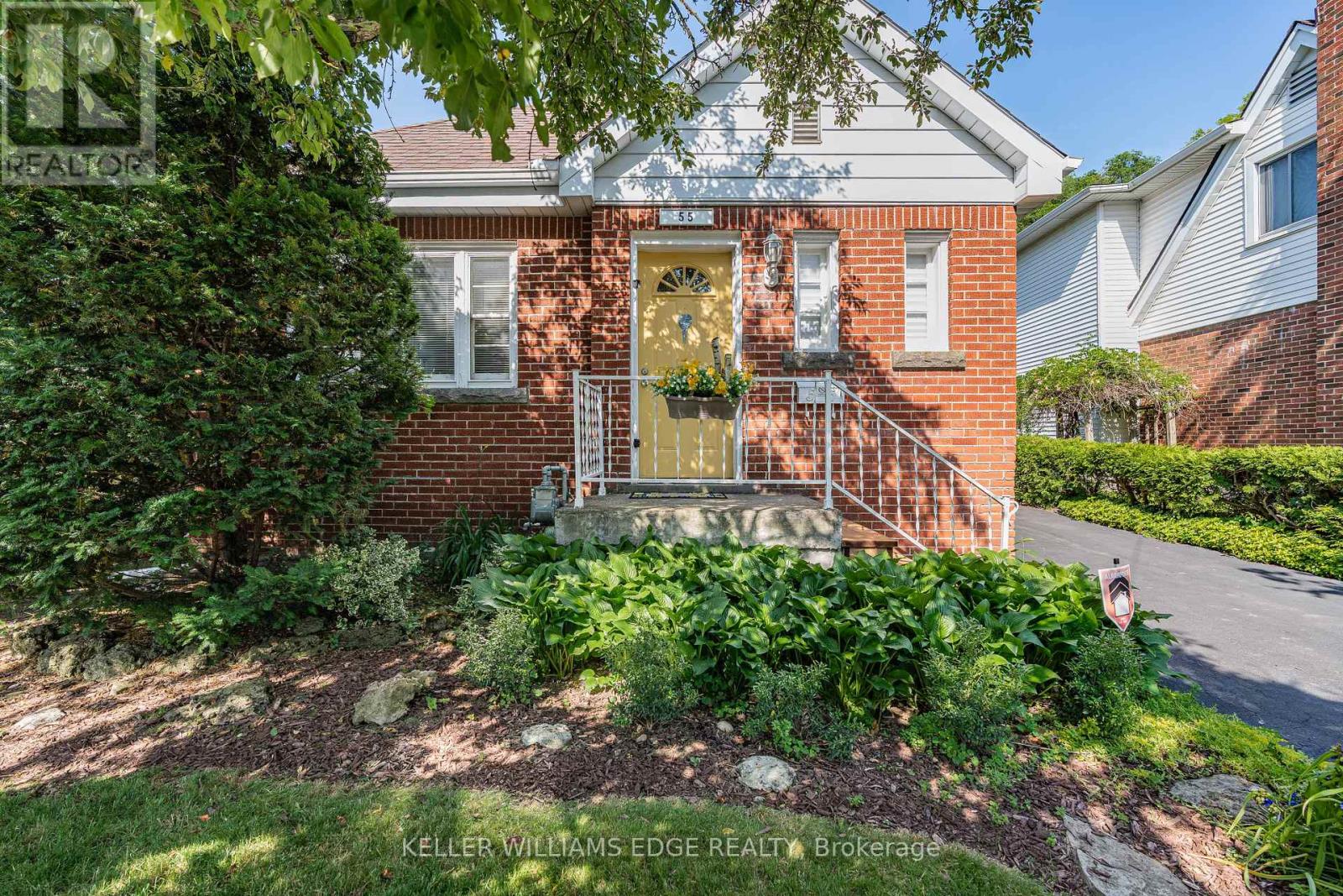 Property at 55 EAST STREET N image 2