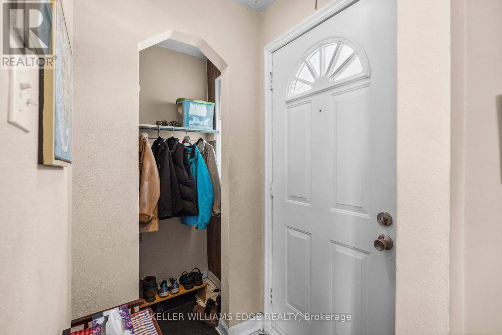 Property at 55 EAST STREET N image 5