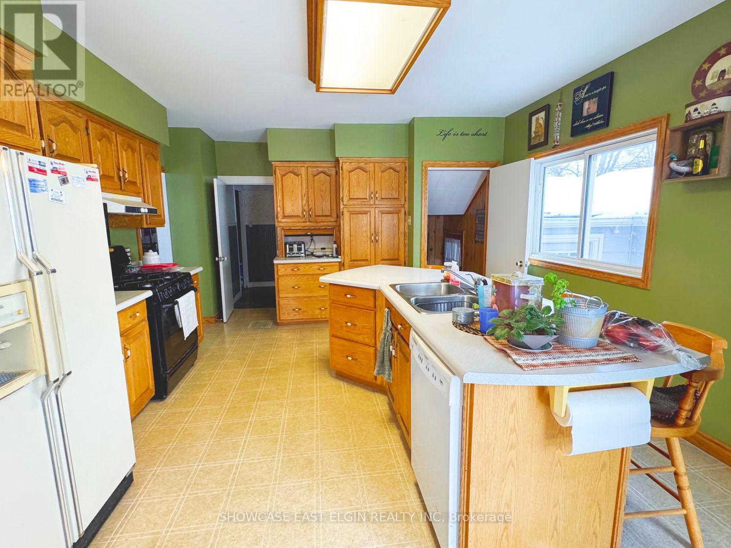 264 John Street S, Aylmer, Ontario  N5H 2E2 - Photo 13 - X12246451