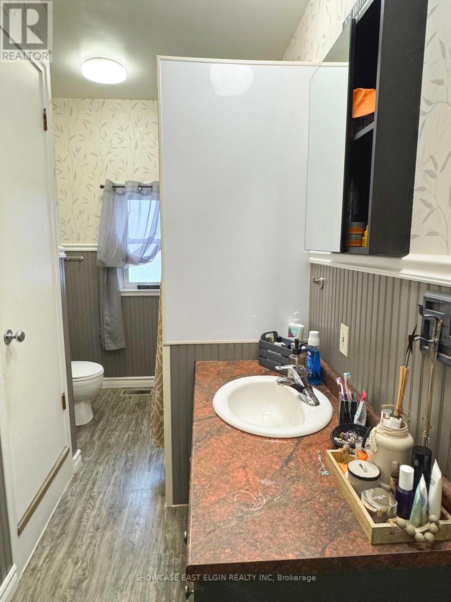 264 John Street S, Aylmer, Ontario  N5H 2E2 - Photo 23 - X12246451