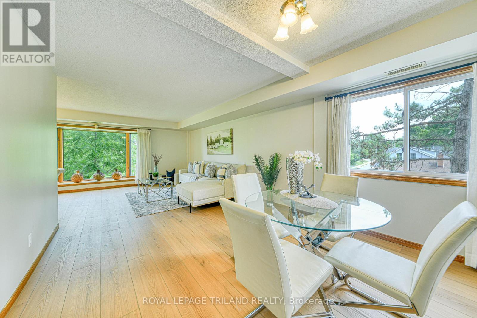 Property at 206 - 4 ALBERT STREET image 3