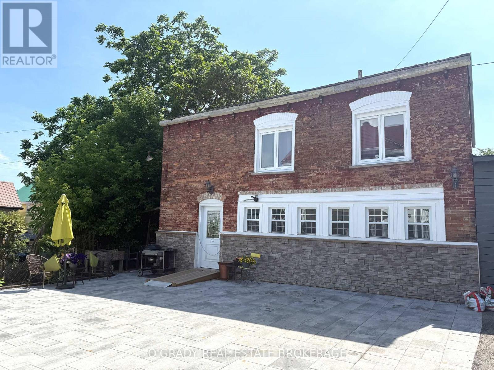 Property at 26 APPLE STREET image 2