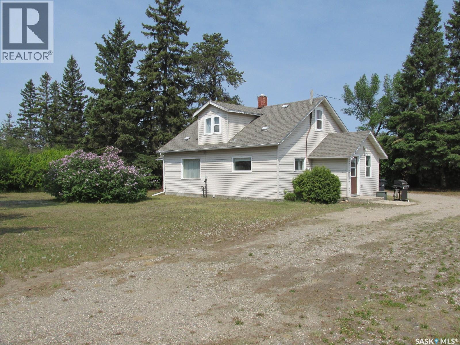 115 Lucille Crescent, Nipawin, Saskatchewan  S0E 1E0 - Photo 2 - SK010003