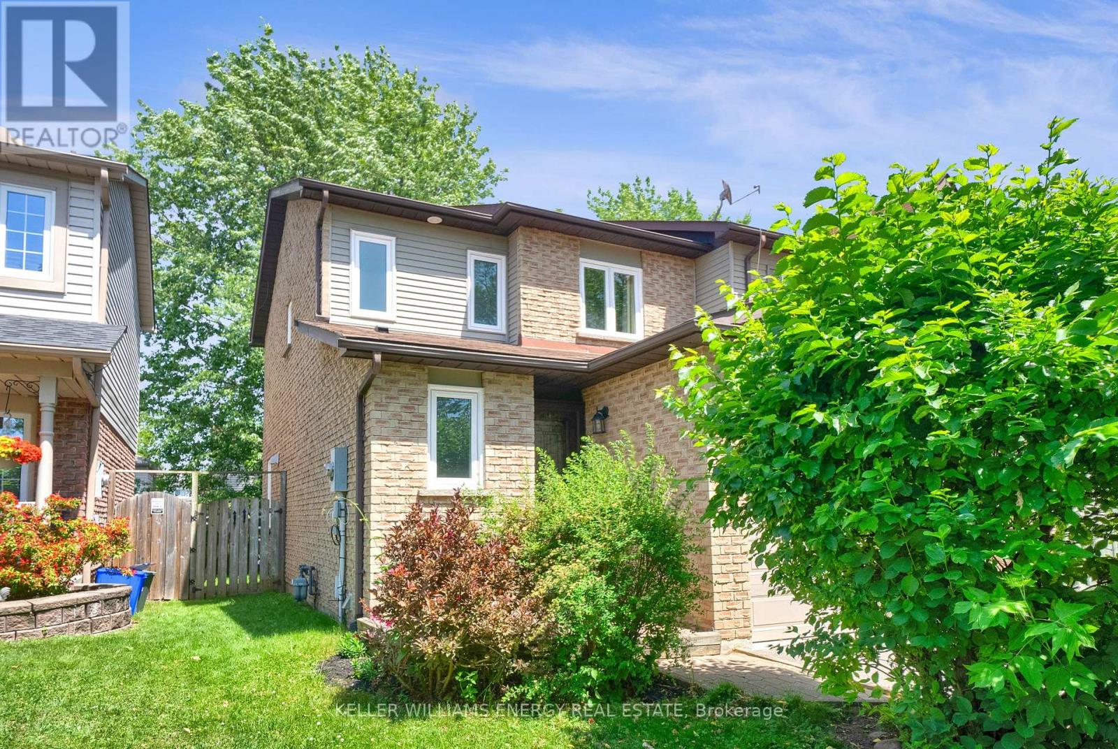 Property at 37 POOLTON CRESCENT image 3