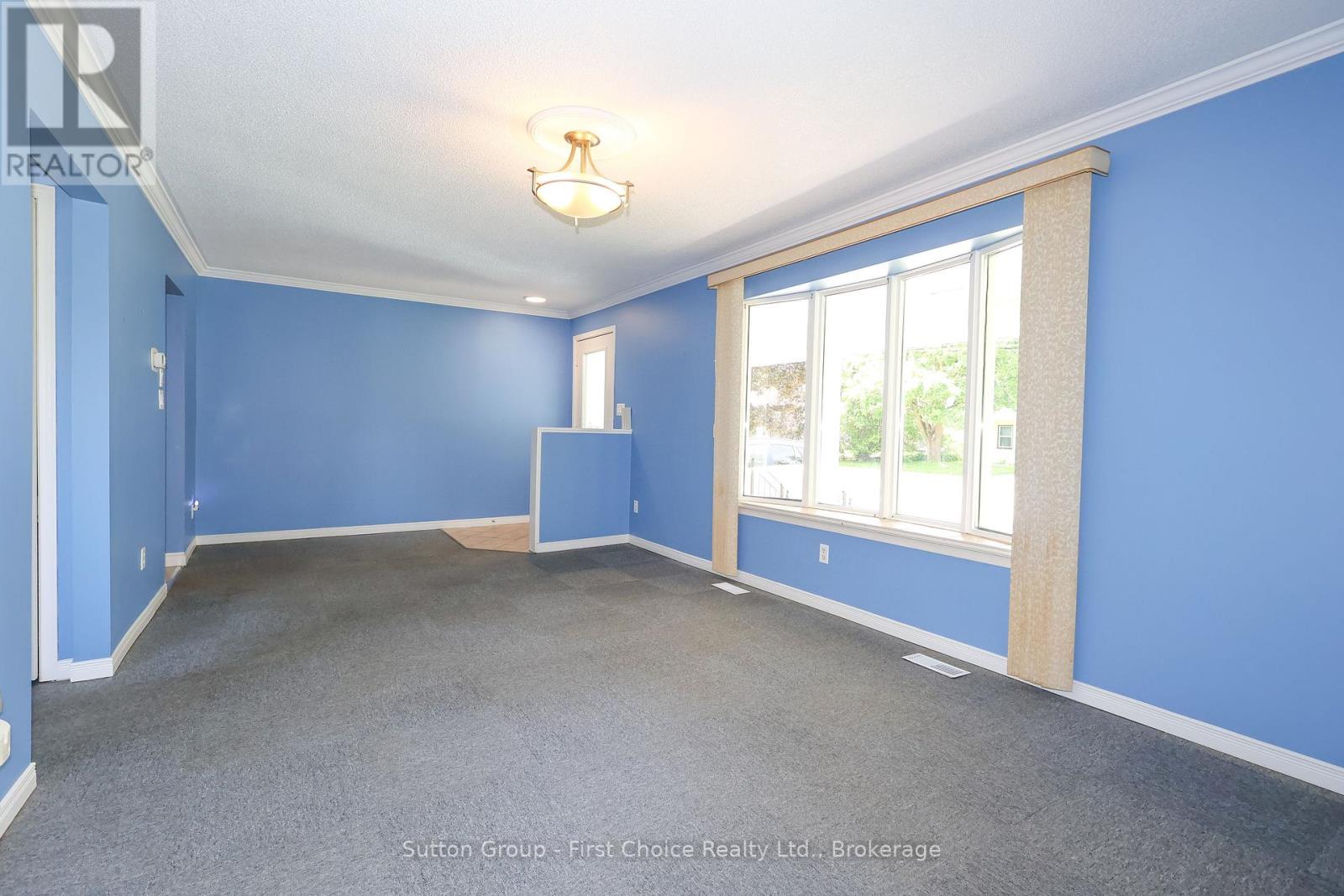 39 Portia Boulevard, Stratford, Ontario  N5A 4V6 - Photo 11 - X12246443