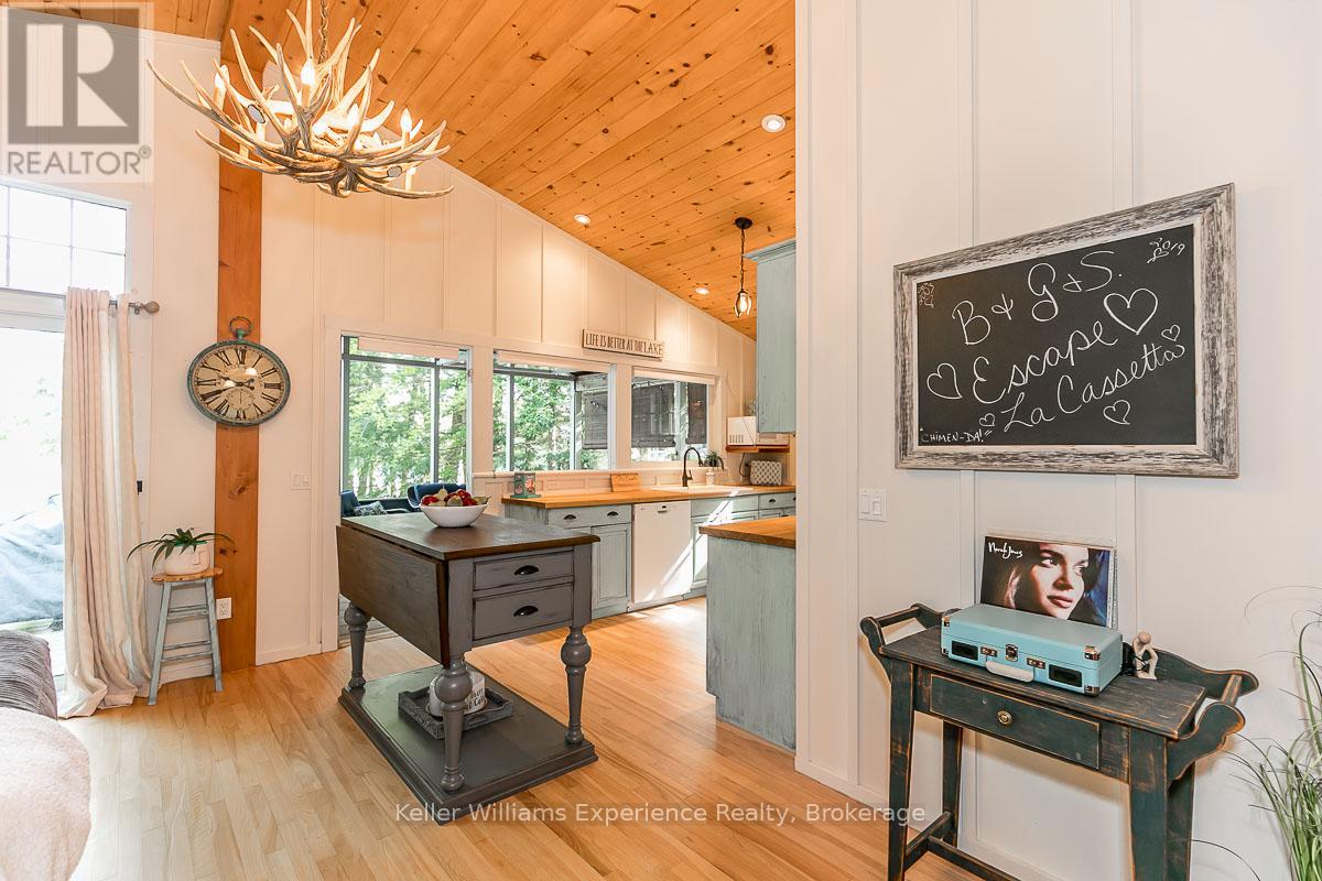 1123 Stone Gate Lane, Bracebridge, Ontario  P1L 1X1 - Photo 18 - X12246542