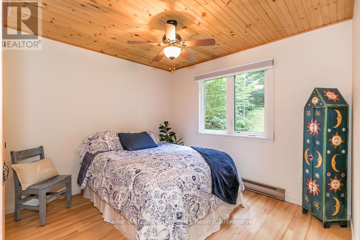 1123 Stone Gate Lane, Bracebridge, Ontario  P1L 1X1 - Photo 20 - X12246542