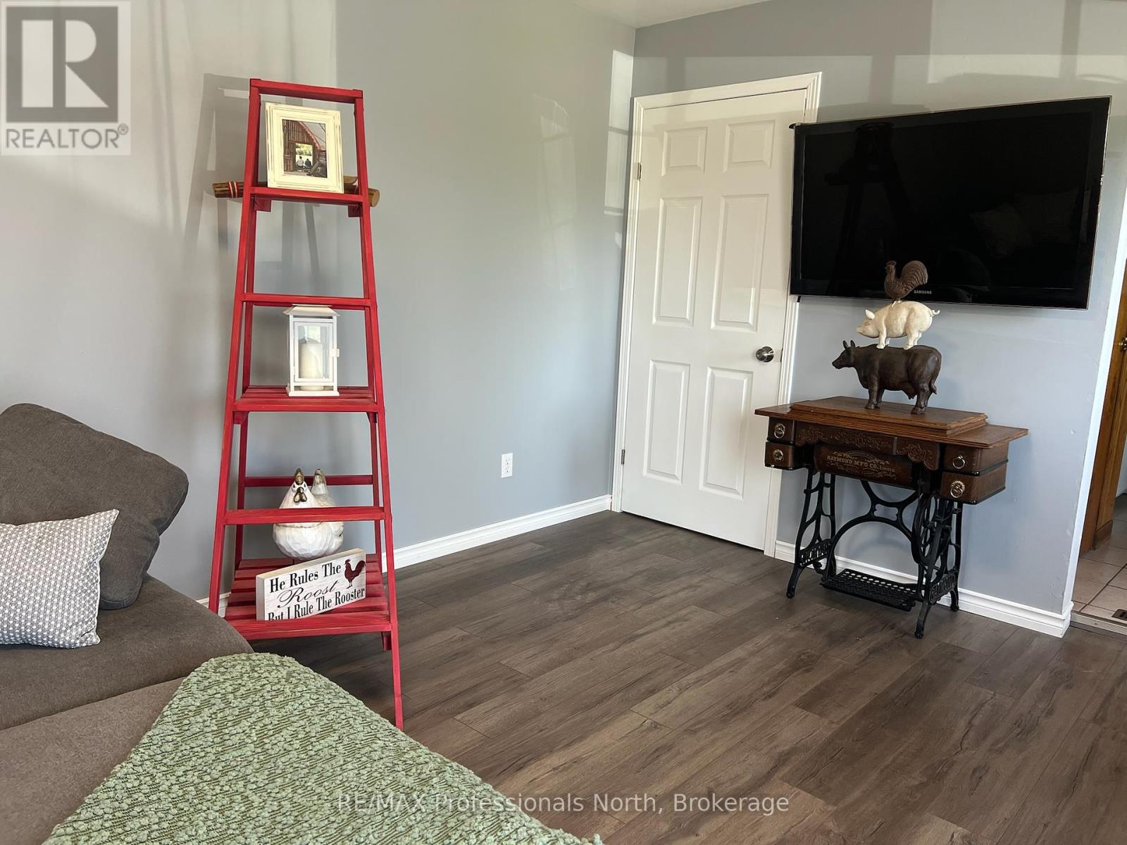 496 Pothier Road, St. Charles, Ontario  P0M 2W0 - Photo 8 - X12246585