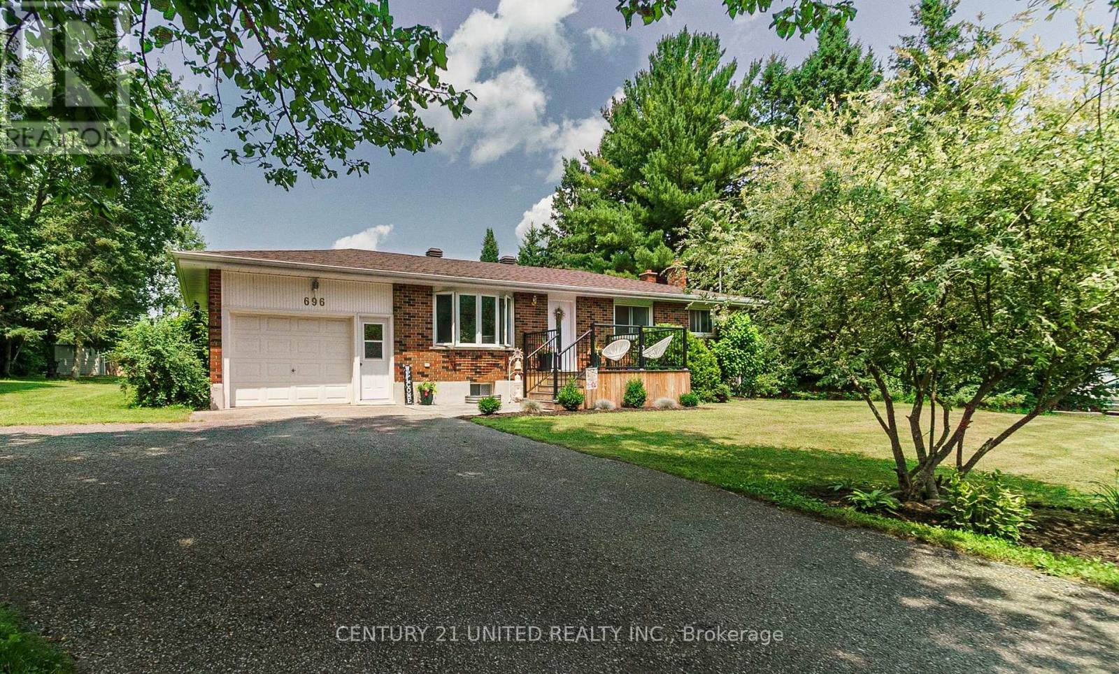 Property at 696 SKYLINE ROAD image 1