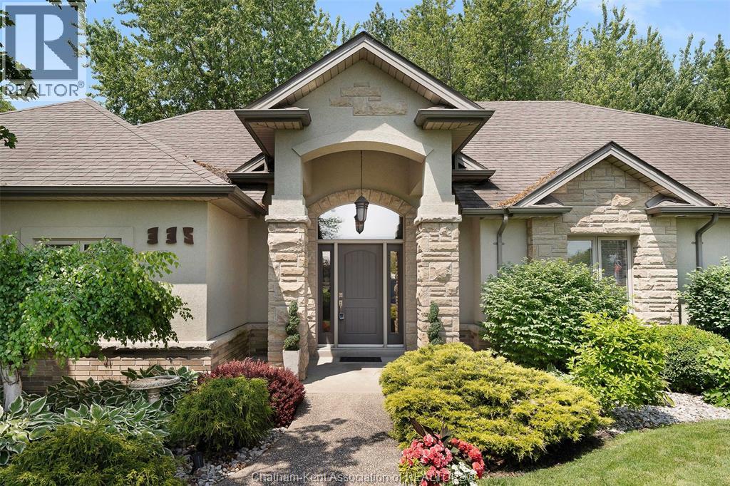 335 Island Crescent, Lighthouse Cove, Ontario  N0P 2L0 - Photo 3 - 25015219