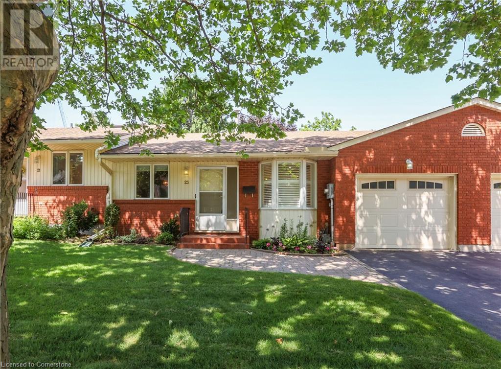 Property at 23 ROBINSON Street N image 1