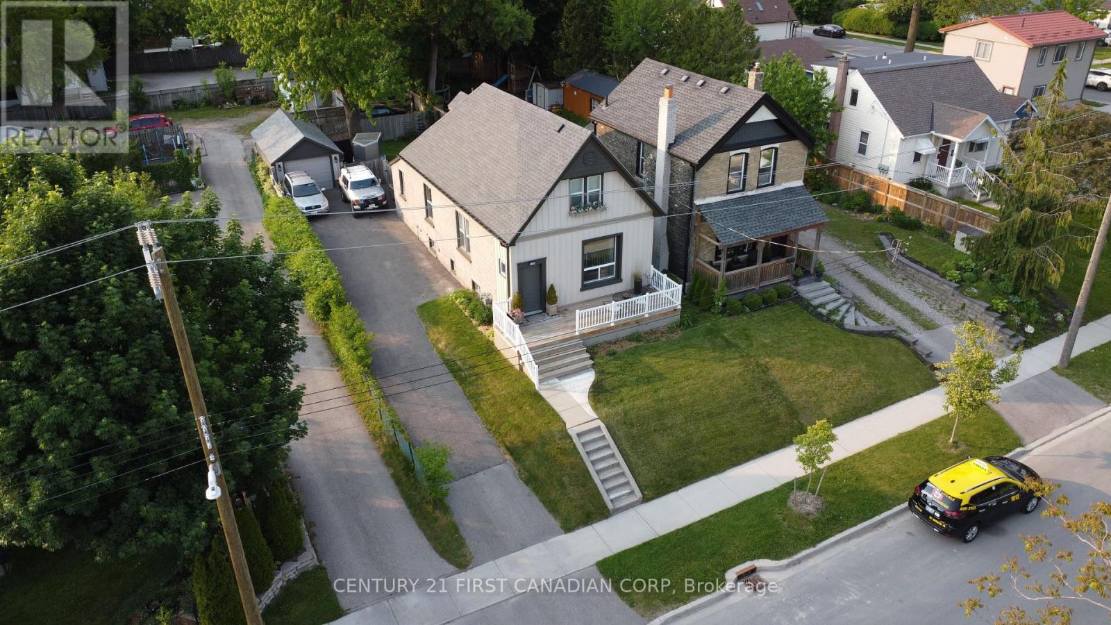 Property at 366 SALISBURY STREET image 3