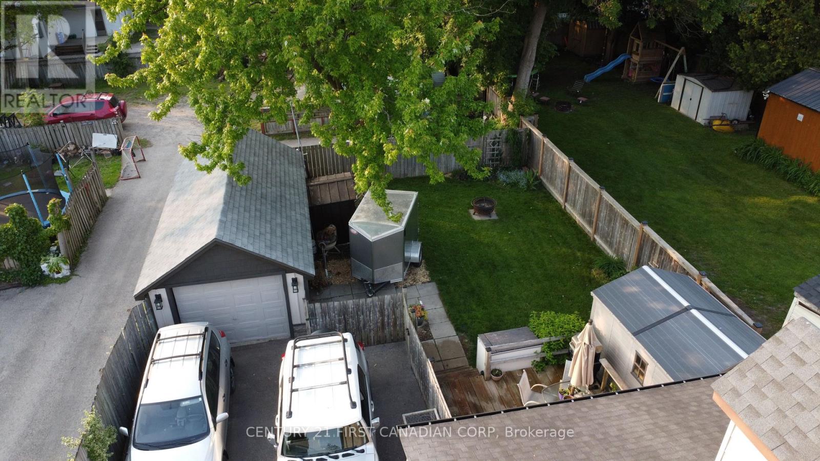 Property at 366 SALISBURY STREET image 4