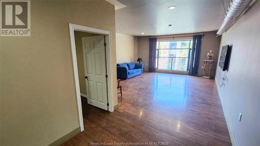 286 Ouellette Avenue, Windsor, Ontario  N9A 1A5 - Photo 9 - 25016176