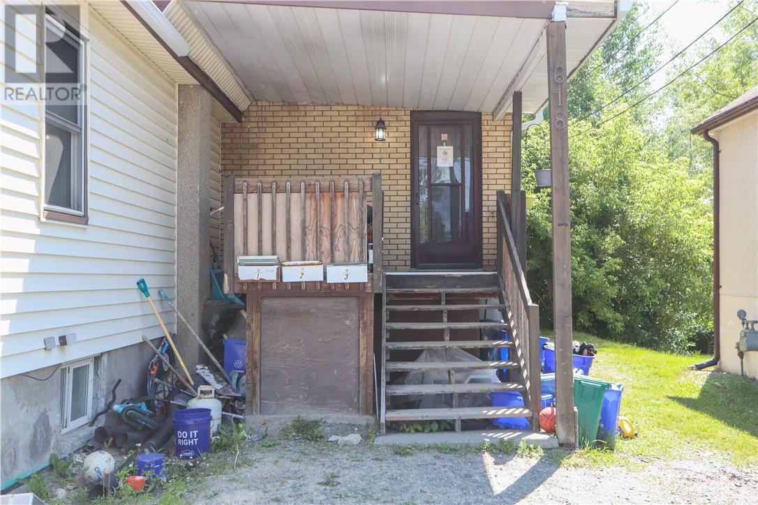 Property at 618 Lilac Street image 2