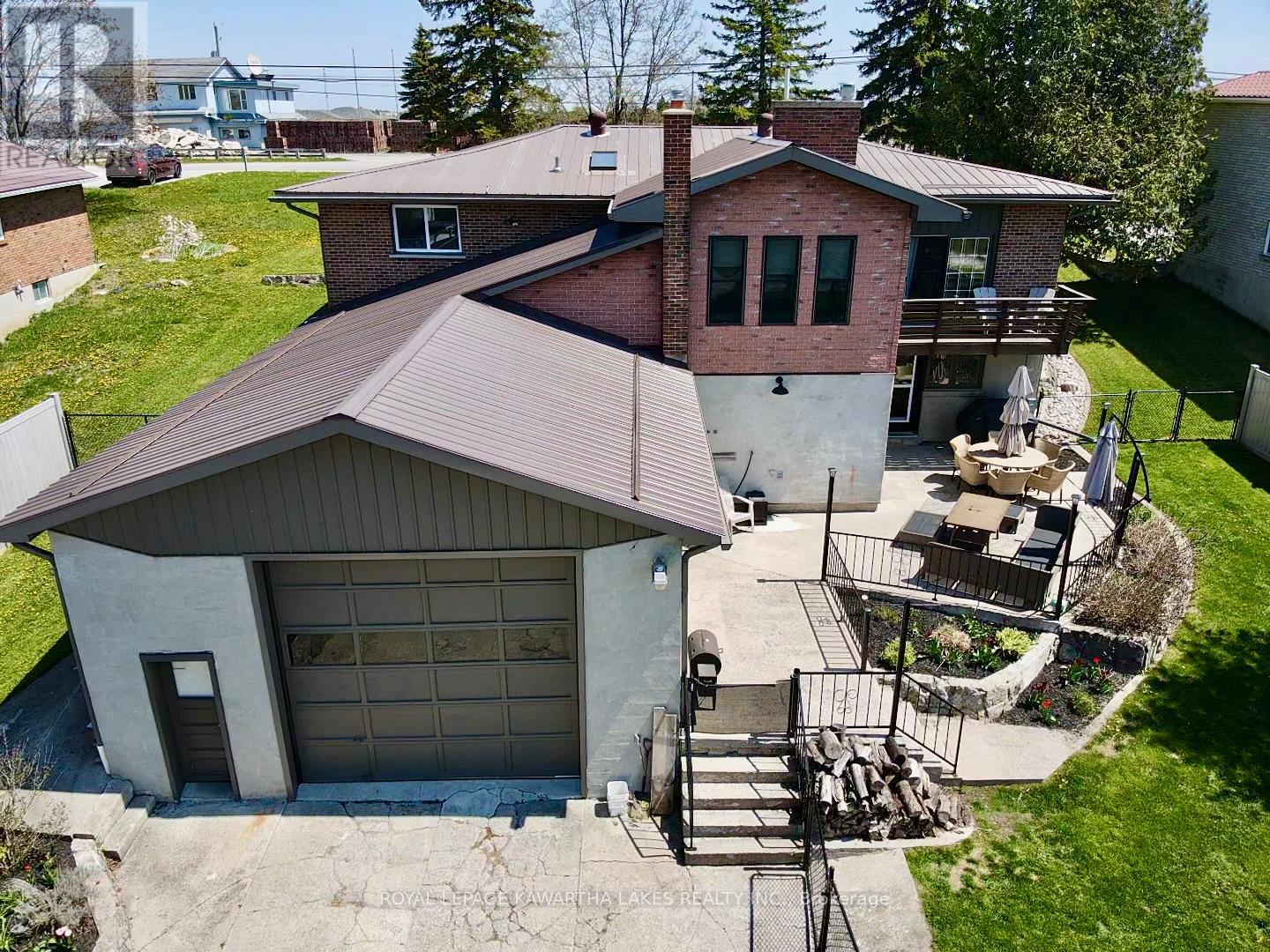 Property at 674 OSBORNE STREET image 1