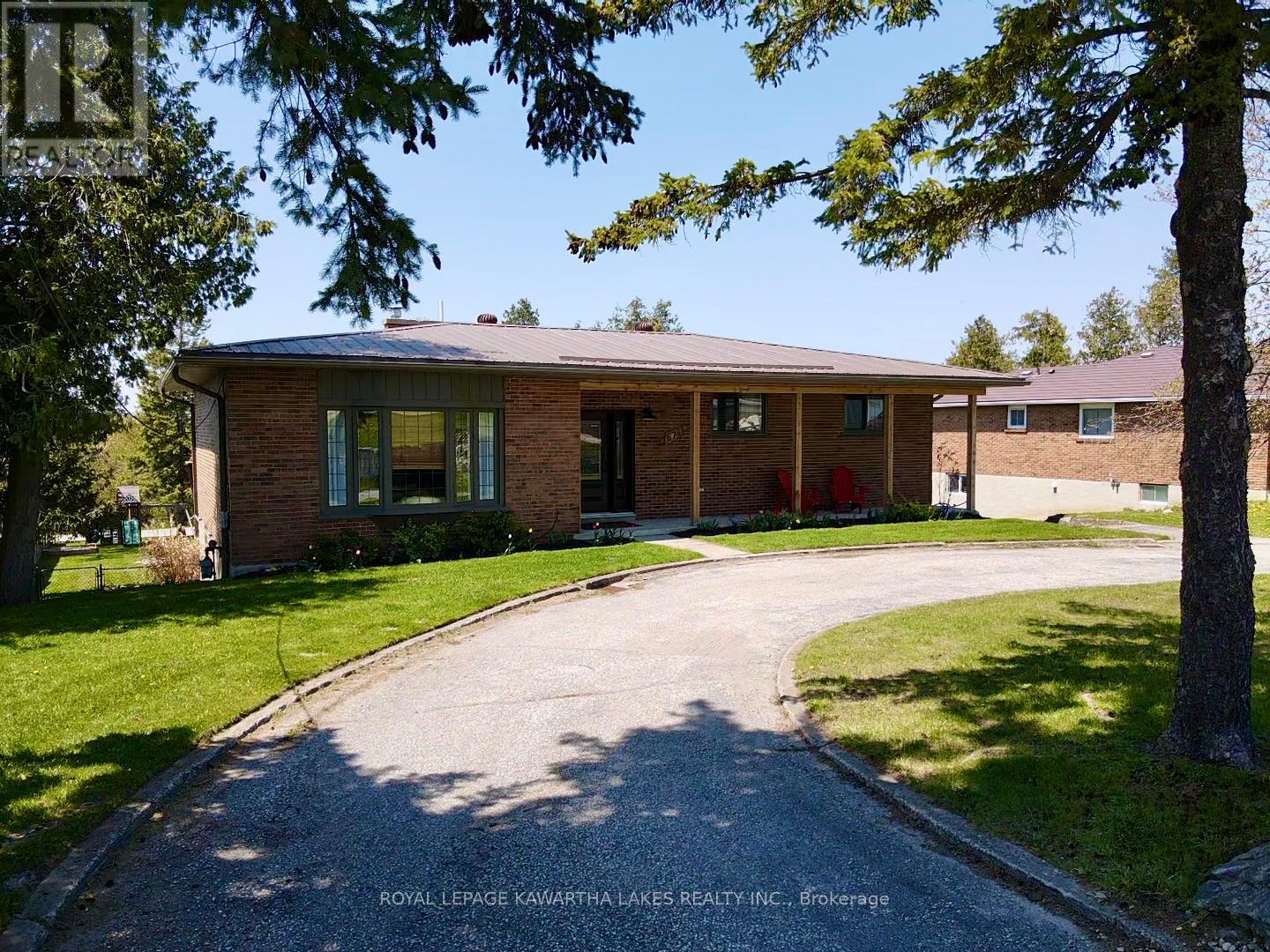 Property at 674 OSBORNE STREET image 3