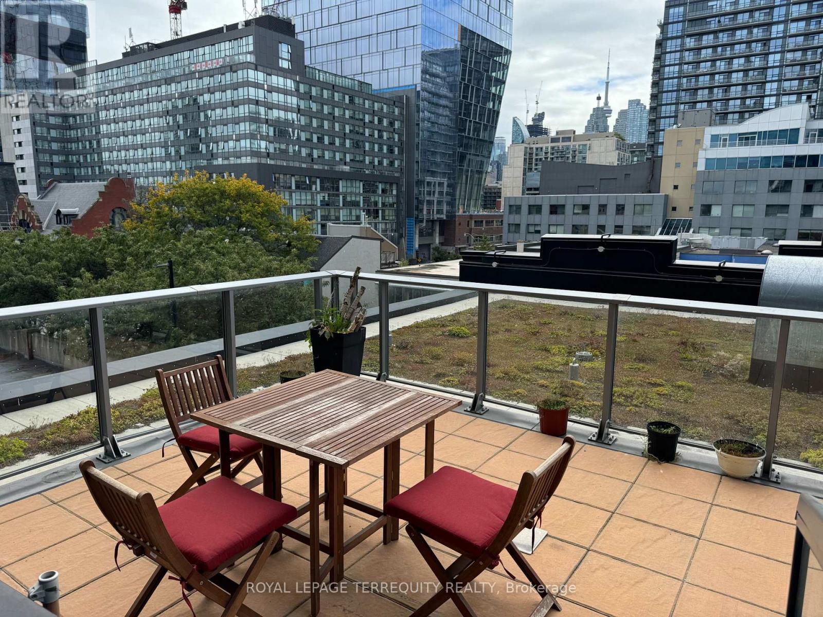 421 - 120 Parliament Street, Toronto (Moss Park), Ontario  M5A 0N6 - Photo 1 - C12246419