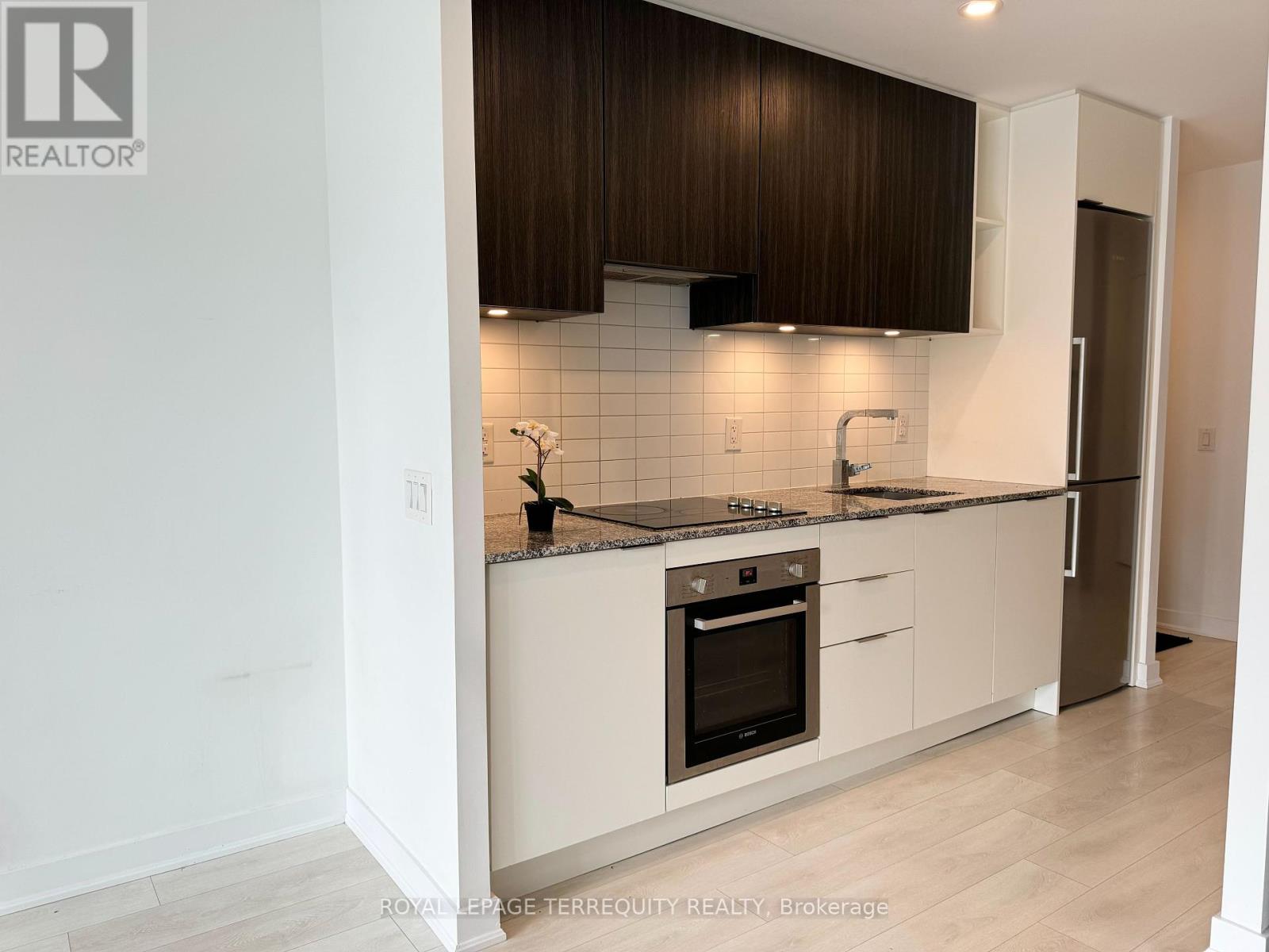 421 - 120 Parliament Street, Toronto (Moss Park), Ontario  M5A 0N6 - Photo 5 - C12246419