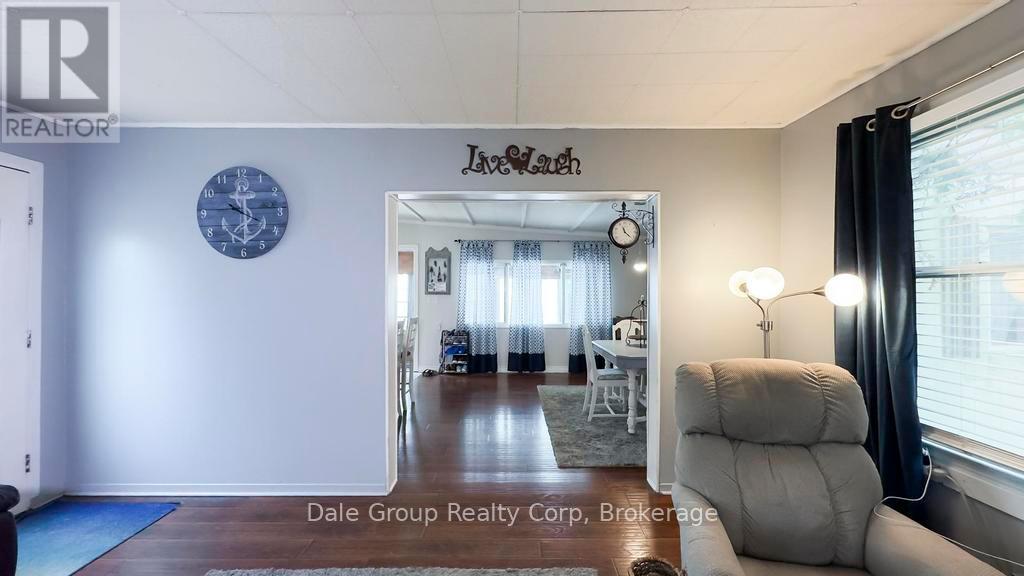 2 Sutton Drive N, Ashfield-Colborne-Wawanosh (Colborne), Ontario  N7A 3Y3 - Photo 8 - X12246680