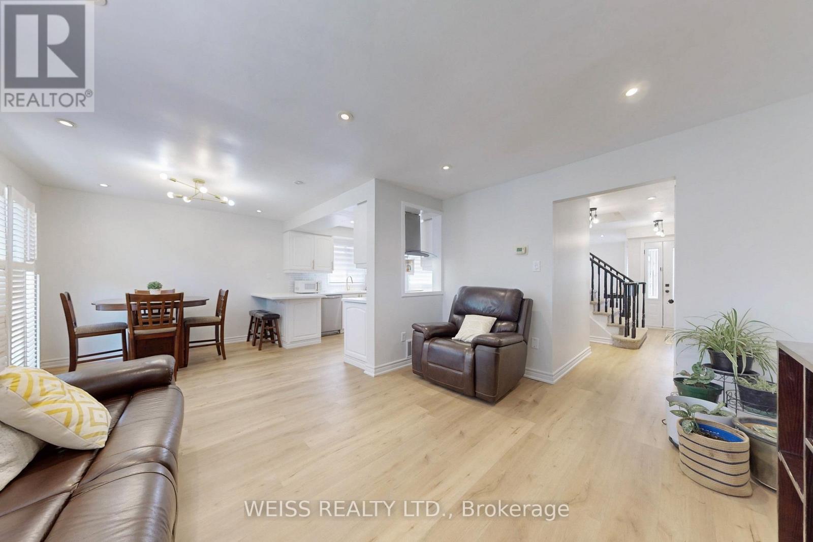 69 Wooliston Crescent, Brampton, Ontario  L6Y 4J4 - Photo 10 - W12246440