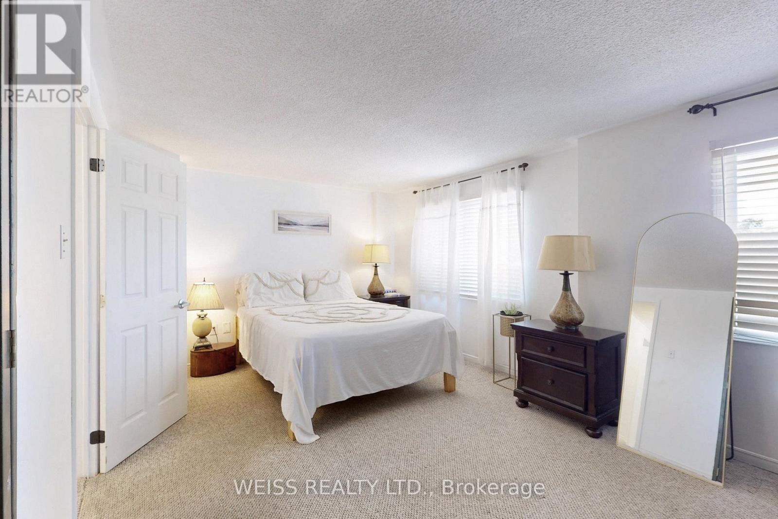 69 Wooliston Crescent, Brampton, Ontario  L6Y 4J4 - Photo 22 - W12246440