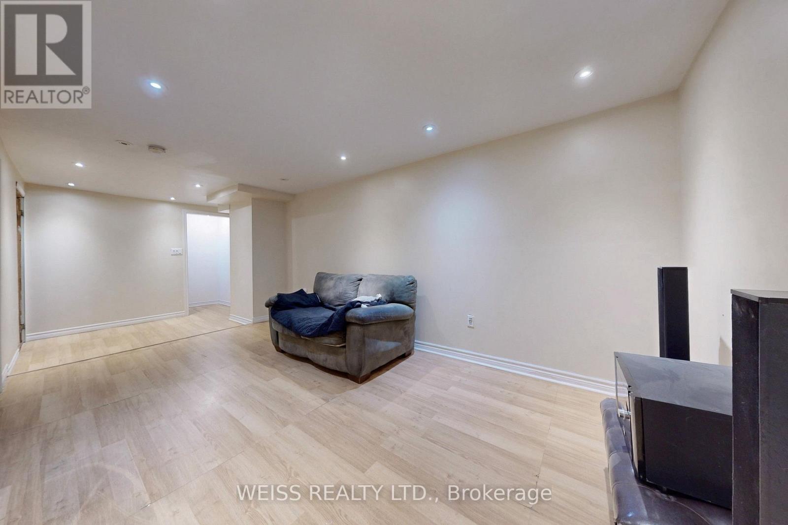 69 Wooliston Crescent, Brampton, Ontario  L6Y 4J4 - Photo 35 - W12246440