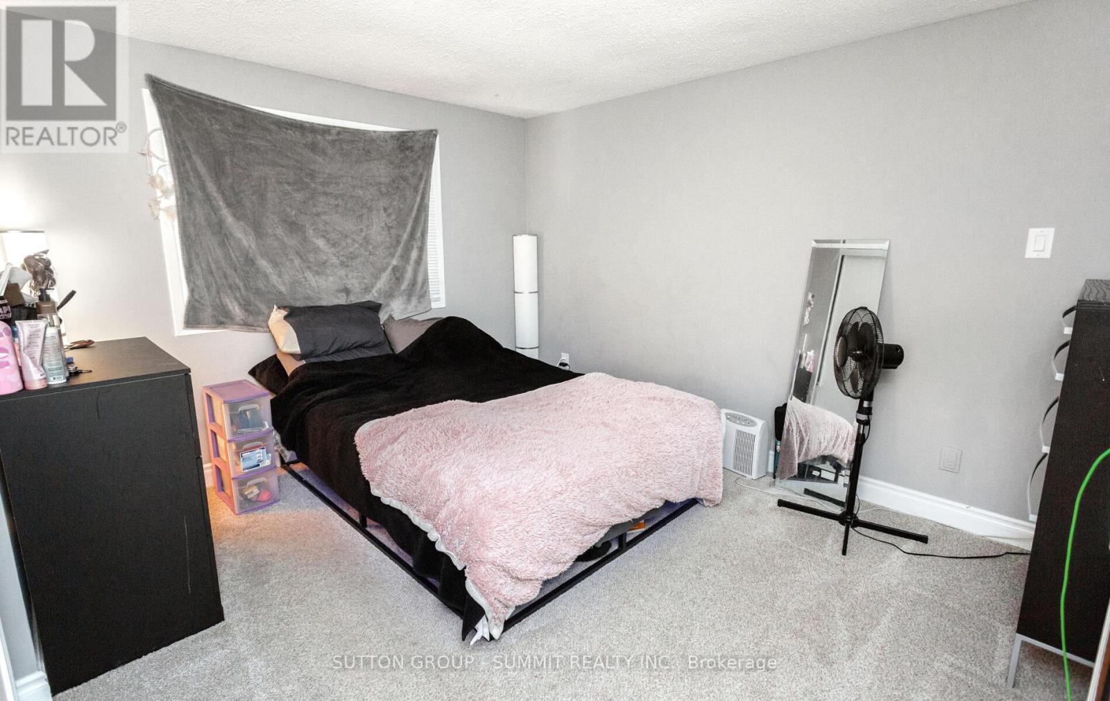 28 Storey Drive, Halton Hills, Ontario  L7J 2S9 - Photo 18 - W12246496