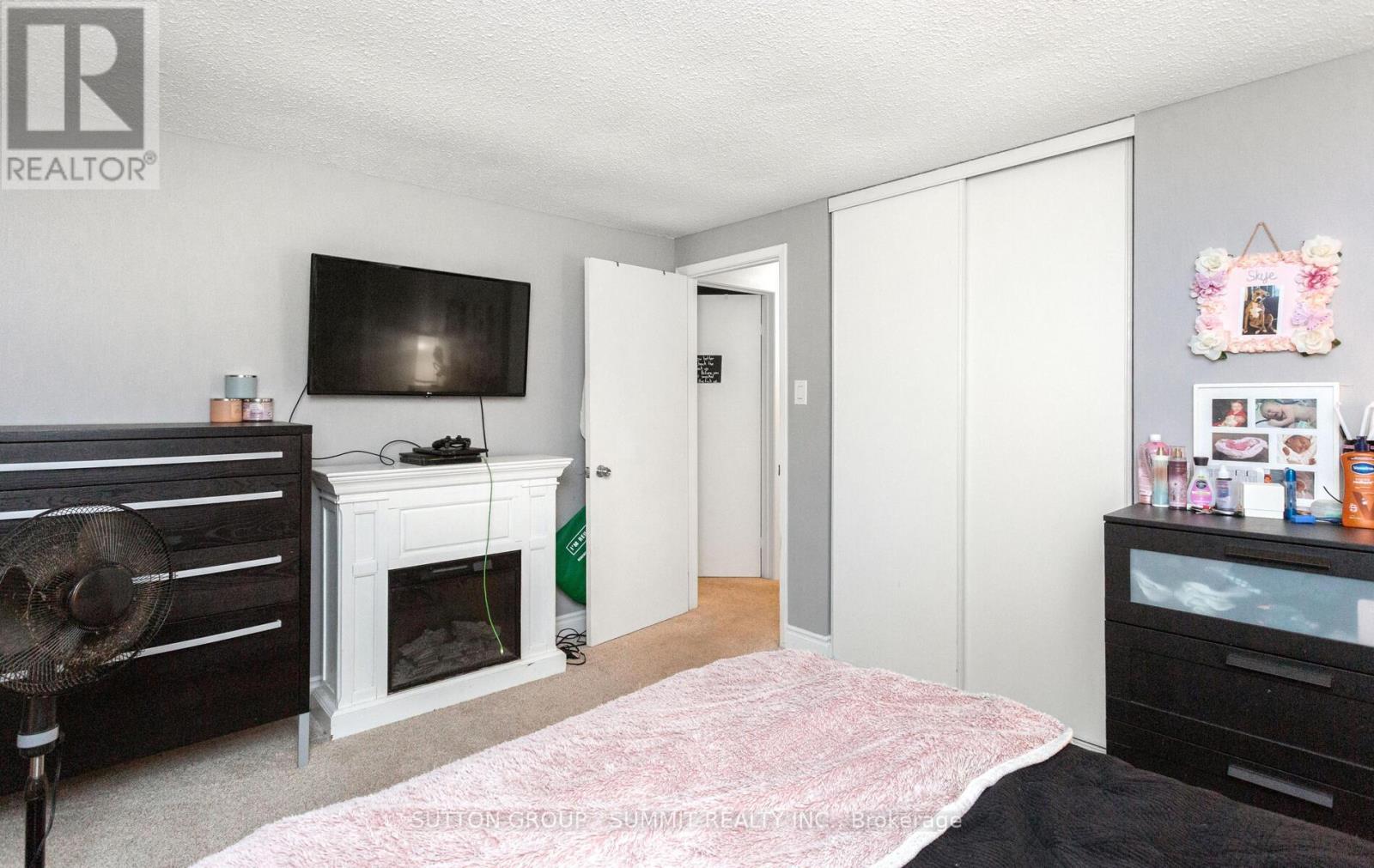 28 Storey Drive, Halton Hills, Ontario  L7J 2S9 - Photo 19 - W12246496