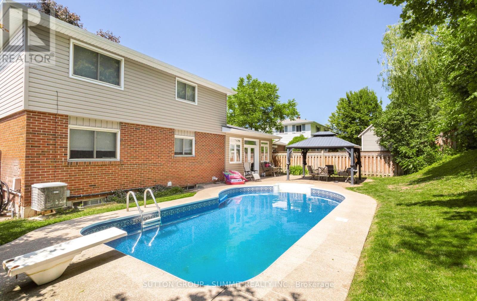28 Storey Drive, Halton Hills, Ontario  L7J 2S9 - Photo 26 - W12246496