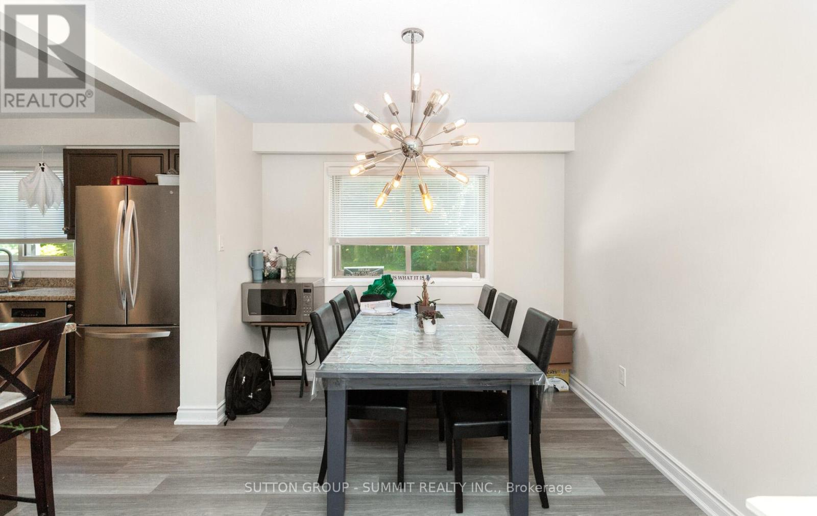28 Storey Drive, Halton Hills, Ontario  L7J 2S9 - Photo 9 - W12246496