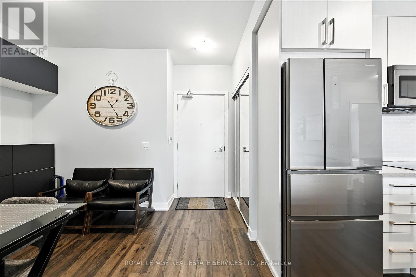 Property at 701 - 4699 GLEN ERIN DRIVE image 4