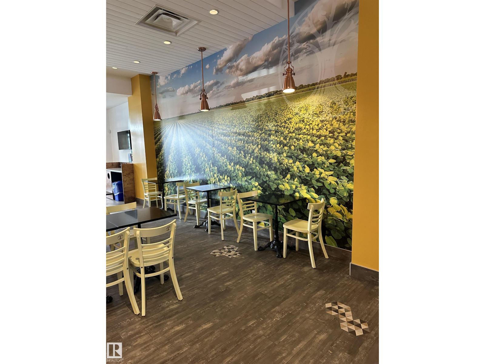 O Na Jasper Ave Nw, Edmonton, Alberta  T5J 1Y7 - Photo 3 - E4444380