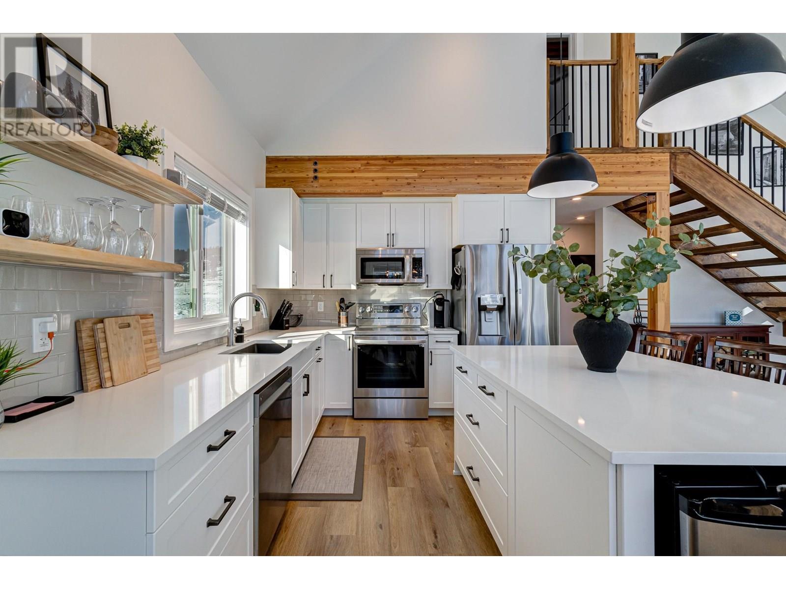 1643 Koocanusa Lake Drive, Lake Koocanusa, British Columbia  V0B 1T4 - Photo 8 - 10333317