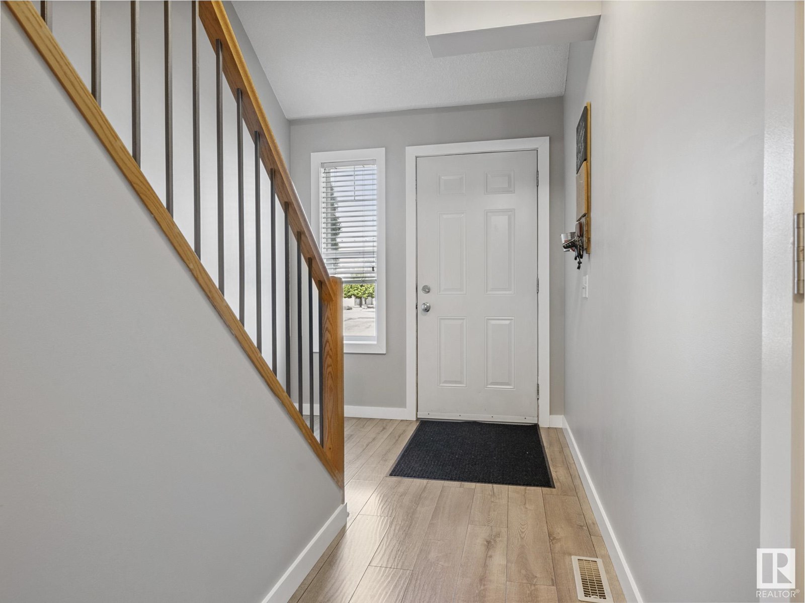 Property at #120 150 EDWARDS DR SW image 4