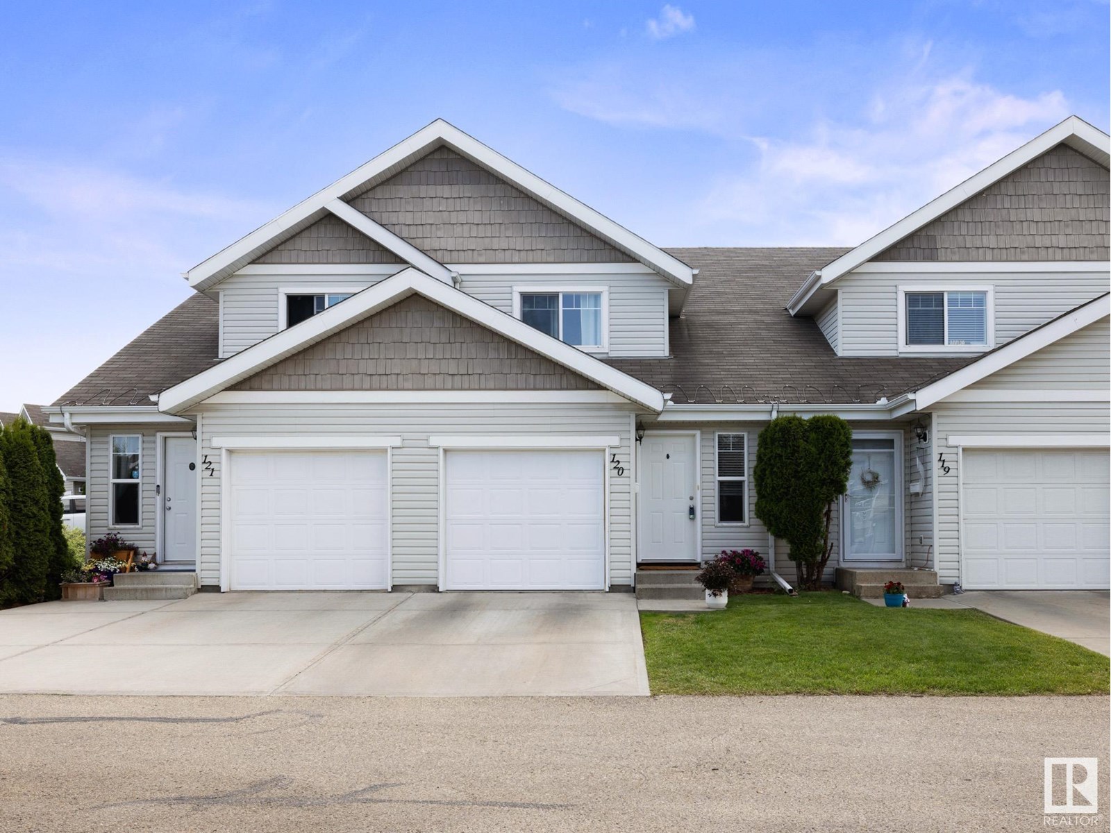 Property at #120 150 EDWARDS DR SW image 1