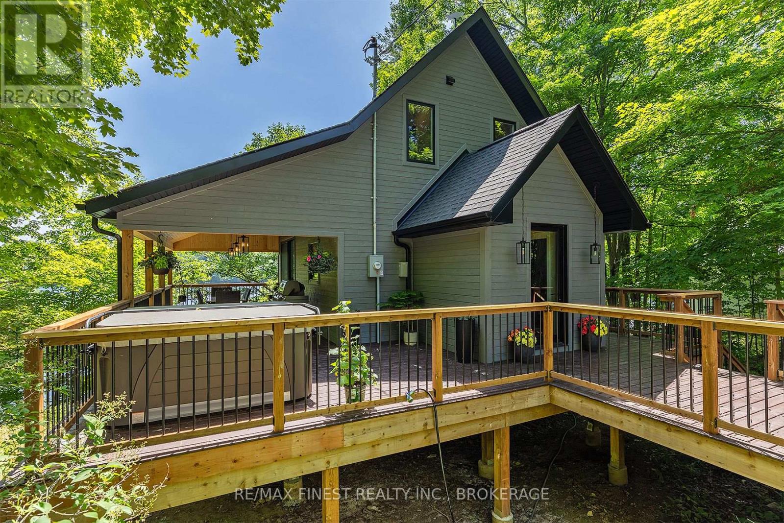 1005 Macdonald Lane, Frontenac, Ontario  K0H 2L0 - Photo 6 - X12246758