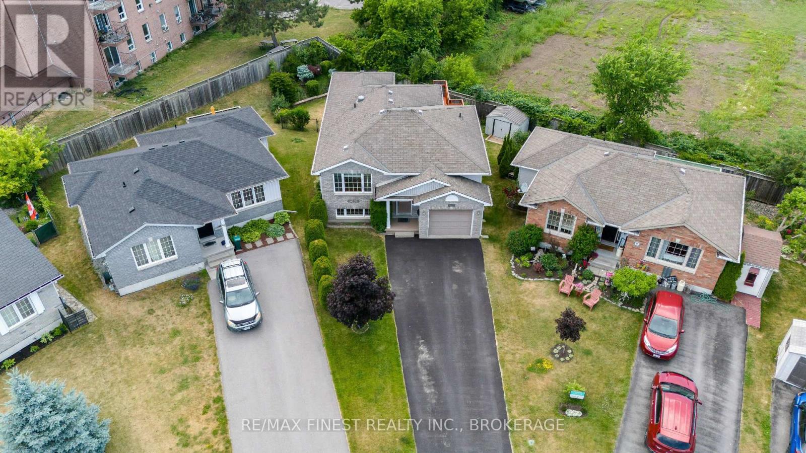 Property at 43 FOLLWELL CRESCENT image 3