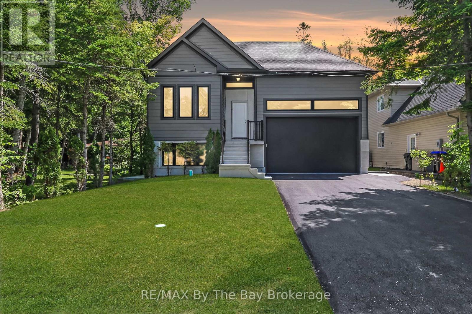 Property at 35 48TH STREET N image 1