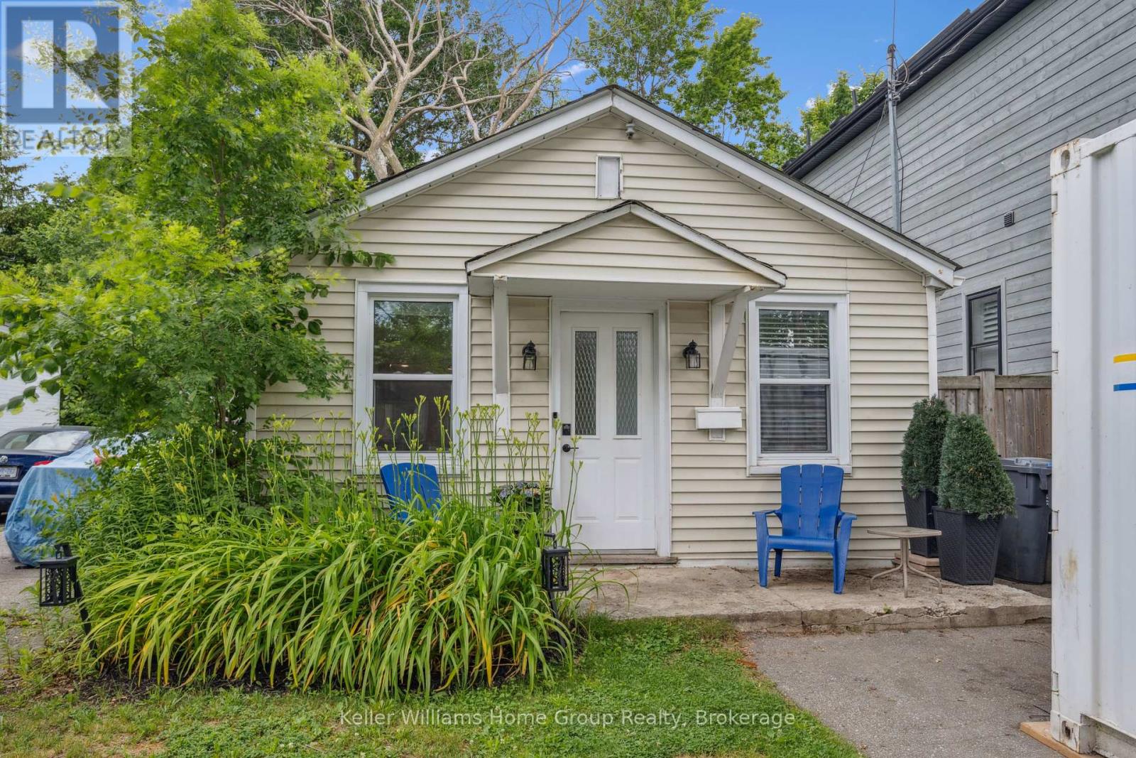 Property at 179 ANGELENE STREET image 1