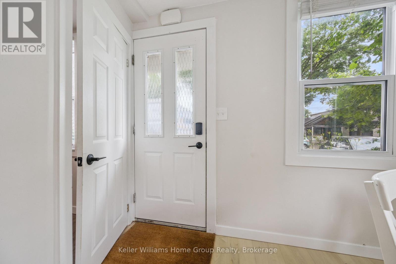 Property at 179 ANGELENE STREET image 3