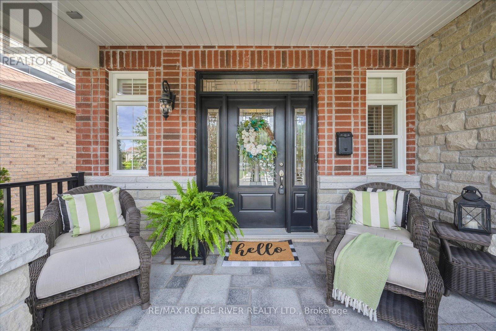 Property at 34 NIGHTINGALE CRESCENT image 2